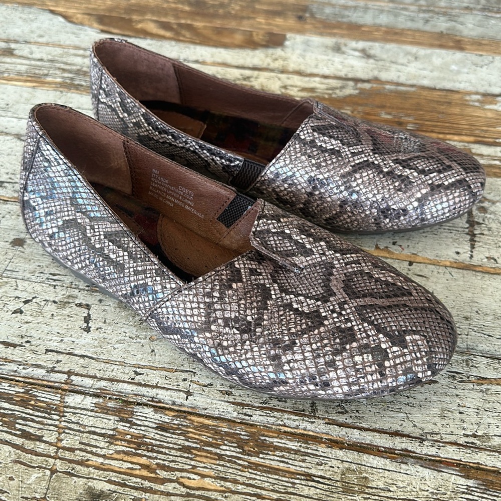 Born snake print shoes